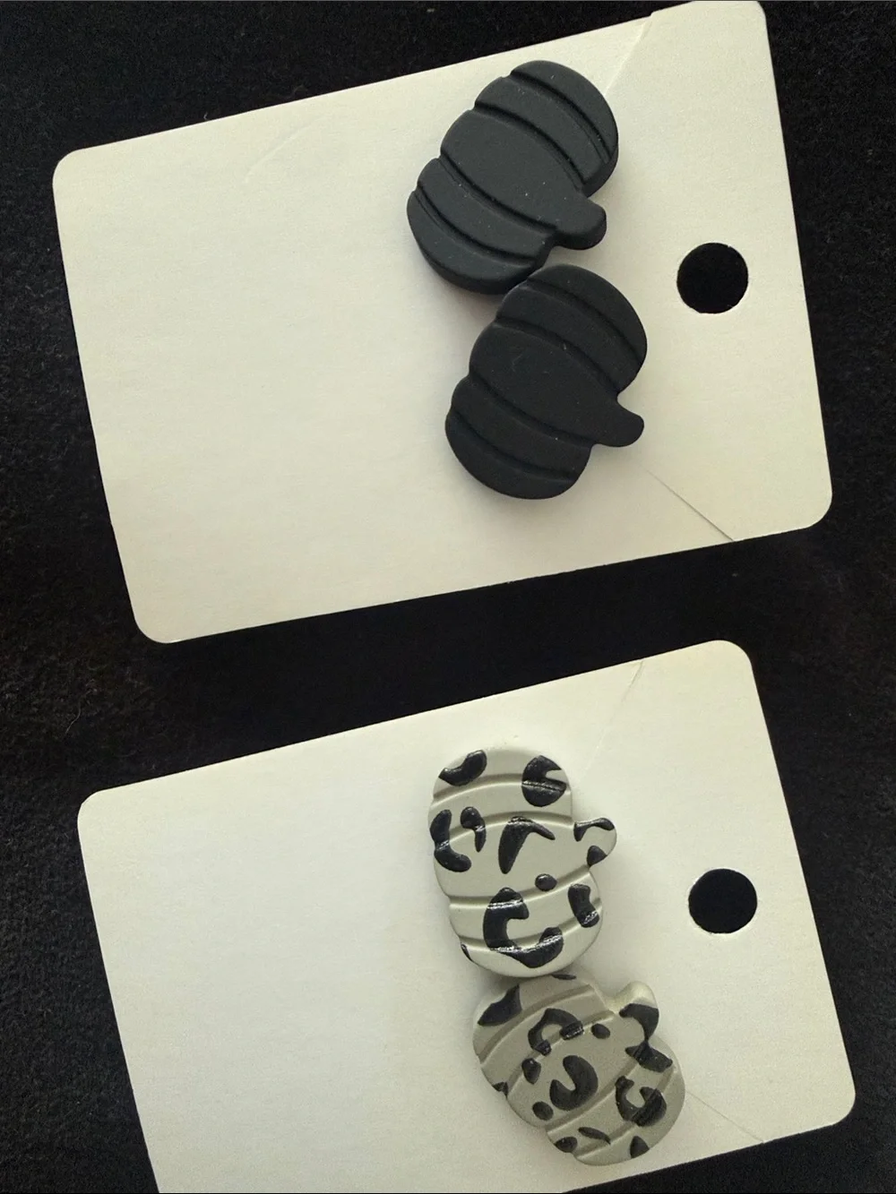 Source Unknown Black and White Pumpkin Stud Earrings - Pair - Picture 3 of 3